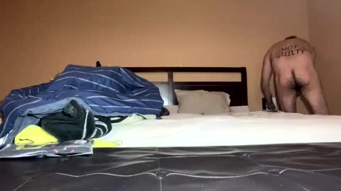 Snapshot of earl3232 chatting on 03/20/26, 02:22 earl3232 online show from 03/20/26, 02:22