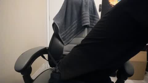 Snapshot of ears2ears chatting on 03/12/25, 07:02 Ears2ears online show from 03/12/25, 07:02