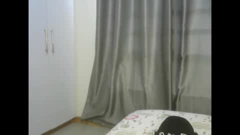 Snapshot of east_queen chatting on 02/23/25, 09:33 east_queen online show from 02/23/25, 09:33