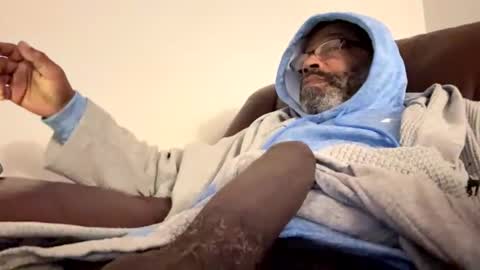 Snapshot of easternjerk chatting on 04/13/26, 09:04 easternjerk online show from 04/13/26, 09:04