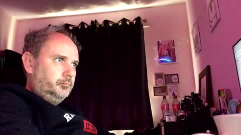 Snapshot of eastmidssoul chatting on 04/15/26, 09:27 eastmidssoul online show from 04/15/26, 09:27