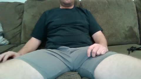 Snapshot of easy555555 chatting on 12/27/24, 08:07 easy555555 online show from 12/27/24, 08:07