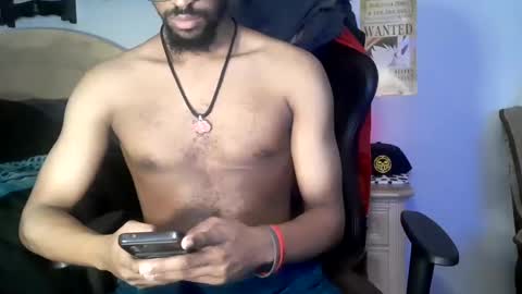 Snapshot of easybreezy20 chatting on 10/14/25, 06:47 TWITTER   INSTAGRAM    easybreezy20   ONLINE 1230 AM TO 7AM online show from 10/14/25, 06:47