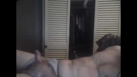 Snapshot of easye4015 chatting on 02/06/25, 08:50 Easye online show from 02/06/25, 08:50