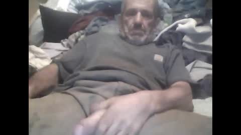 Snapshot of easye4015 chatting on 09/13/25, 01:00 Easye online show from 09/13/25, 01:00