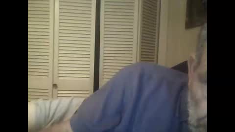 Snapshot of easye4015 chatting on 10/31/25, 10:27 Easye online show from 10/31/25, 10:27