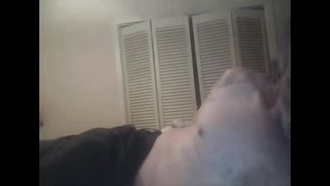 Snapshot of easye4015 chatting on 02/12/26, 08:53 Easye online show from 02/12/26, 08:53