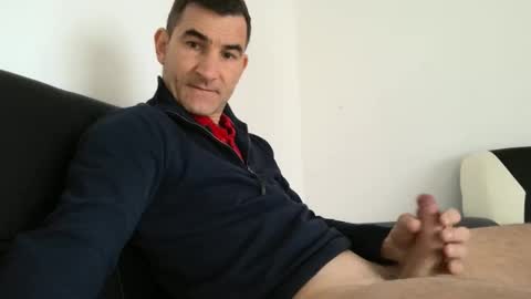 Snapshot of easystyle1 chatting on 03/31/26, 08:26 Andrew online show from 03/31/26, 08:26