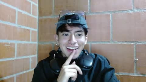 Snapshot of eather_luxury chatting on 09/27/25, 08:03 eather_luxury online show from 09/27/25, 08:03