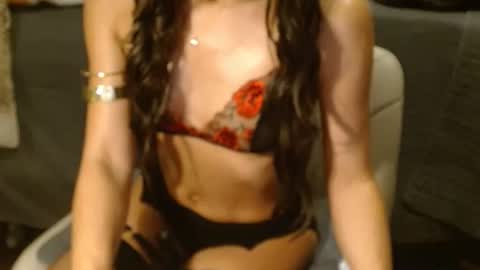 Six online show from 11/20/25, 03:01