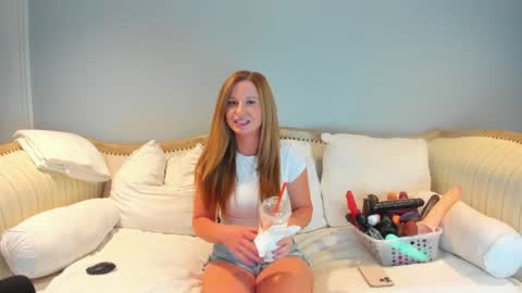 Allison online show from 09/09/25, 02:38