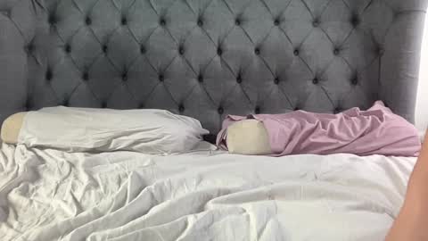 Nadia Ferreira  online show from 01/07/25, 12:41