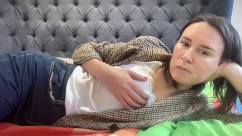 Snapshot of eatmypie69 chatting on 01/09/26, 11:13 Nadia Ferreira online show from 01/09/26, 11:13