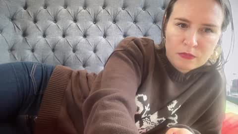 Snapshot of eatmypie69 chatting on 01/19/26, 10:08 Nadia Ferreira online show from 01/19/26, 10:08