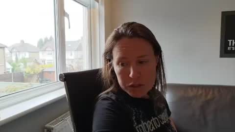 Snapshot of eatmypie69 chatting on 06/11/26, 11:30 Nadia Ferreira online show from 06/11/26, 11:30