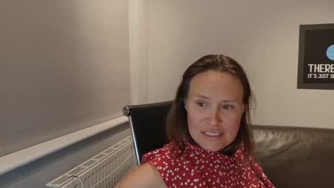 Snapshot of eatmypie69 chatting on 07/05/26, 09:11 Nadia Ferreira online show from 07/05/26, 09:11