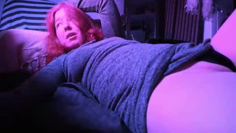 Snapshot of eatthebooty420 chatting on 02/12/25, 06:19 hi.. im baybee more spicyness --- online show from 02/12/25, 06:19