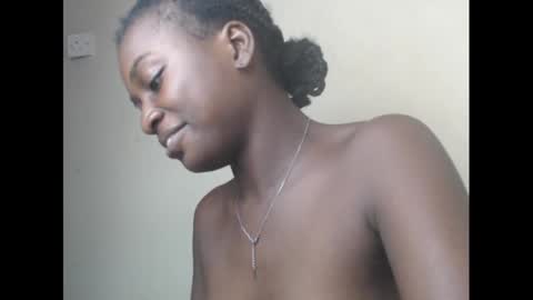 Snapshot of eatuupx chatting on 12/22/24, 06:04 eatuupx online show from 12/22/24, 06:04