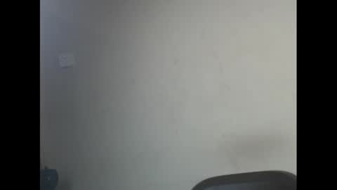 Snapshot of eatuupx chatting on 01/11/25, 01:43 eatuupx online show from 01/11/25, 01:43