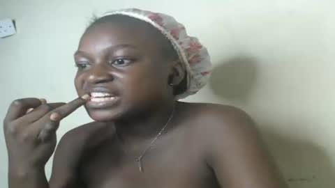 Snapshot of eatuupx chatting on 02/03/25, 04:41 eatuupx online show from 02/03/25, 04:41