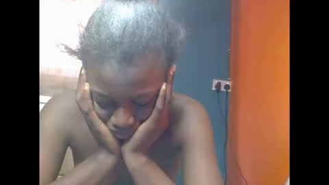 Snapshot of eatuupx chatting on 09/09/25, 09:42 eatuupx online show from 09/09/25, 09:42