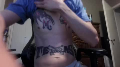 Snapshot of eazyduzit24 chatting on 05/16/26, 03:14 eazyduzit24 online show from 05/16/26, 03:14