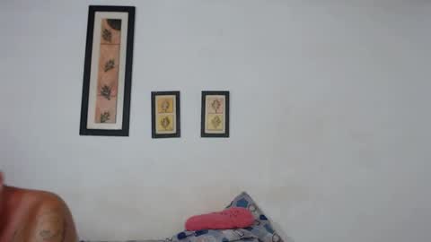 Laraand Drake online show from 01/27/25, 07:24