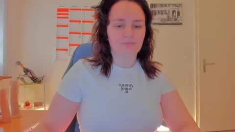 Snapshot of ebikon24 chatting on 04/03/26, 01:42 ebikon24 online show from 04/03/26, 01:42