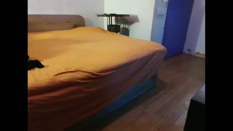 shy yoong cross online show from 02/14/25, 01:45