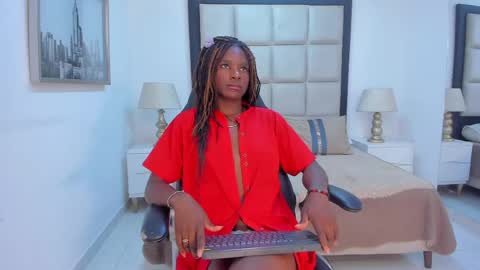 Snapshot of ebonnyshantall chatting on 05/25/26, 04:02 ebonnyshantall online show from 05/25/26, 04:02