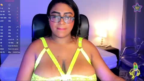 Snapshot of ebony__queen2 chatting on 06/18/26, 08:57 ebony__queen2 online show from 06/18/26, 08:57