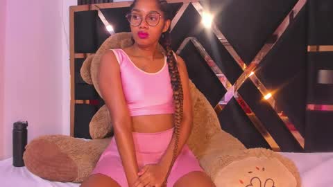 Luci  online show from 02/28/25, 01:47