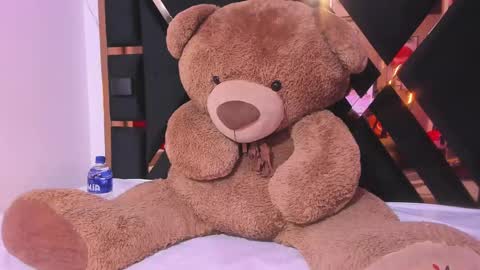 Luci  online show from 03/07/25, 01:42