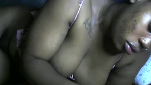 caramell online show from 11/05/25, 05:40