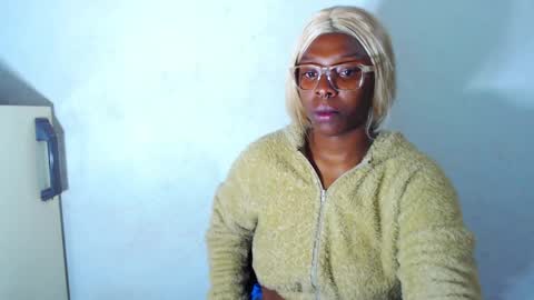 Snapshot of ebony_chayna chatting on 12/12/24, 03:43 chayna smith online show from 12/12/24, 03:43