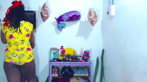 Snapshot of ebony_chayna chatting on 02/09/25, 05:43 chayna smith online show from 02/09/25, 05:43