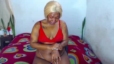 Snapshot of ebony_chayna chatting on 03/02/25, 02:43 chayna smith online show from 03/02/25, 02:43