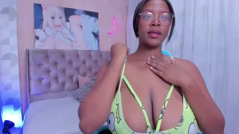 Andrea online show from 03/11/25, 12:00