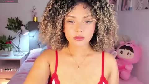 Snapshot of ebony_curly2 chatting on 06/23/26, 08:18 isa online show from 06/23/26, 08:18