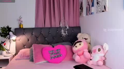 Snapshot of ebony_curly2 chatting on 08/04/26, 07:27 isa online show from 08/04/26, 07:27