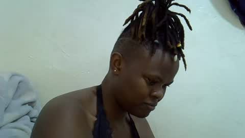 ebony_cuttey30 online show from 07/12/26, 01:02