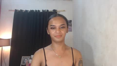 Snapshot of ebony_enchantress chatting on 02/17/25, 04:15 BEA DONT FORGET TO FOLLOW ME online show from 02/17/25, 04:15