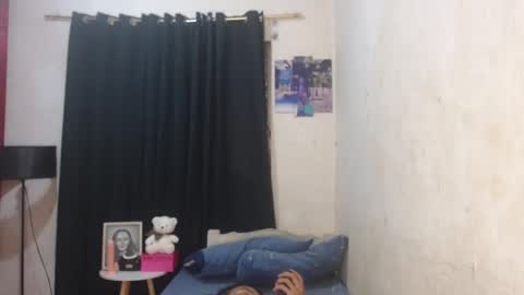 Snapshot of ebony_enchantress chatting on 02/26/25, 01:43 BEA DONT FORGET TO FOLLOW ME online show from 02/26/25, 01:43