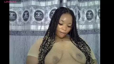 Snapshot of ebony_floral chatting on 08/05/26, 07:38 Princess online show from 08/05/26, 07:38