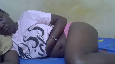 Snapshot of ebony_flower4 chatting on 11/18/25, 03:23 ebony_flower4 online show from 11/18/25, 03:23