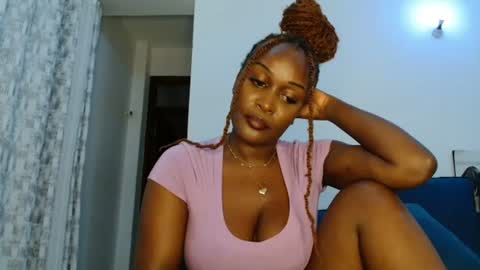 Snapshot of ebony_ghoddes chatting on 07/14/26, 03:00 ebony online show from 07/14/26, 03:00