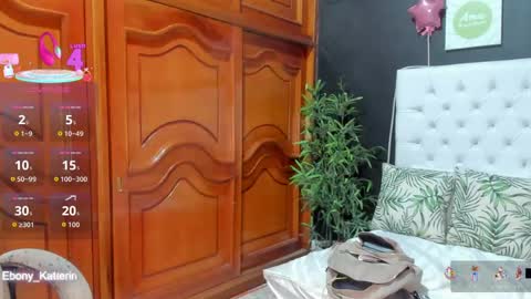 Snapshot of ebony_katterin chatting on 05/05/26, 11:40 ebony_katterin online show from 05/05/26, 11:40