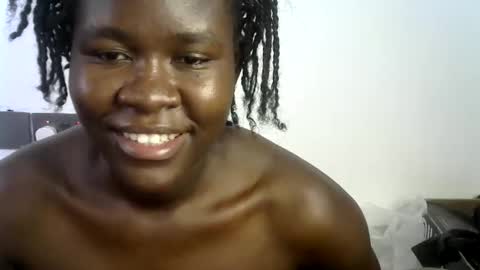 Snapshot of ebony_lynne chatting on 03/31/26, 02:39 ebony_lynne online show from 03/31/26, 02:39