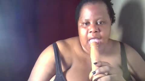 Snapshot of ebony_magixs chatting on 11/08/25, 07:19 ebony_magixs online show from 11/08/25, 07:19