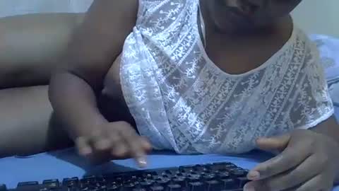 ebony_maria online show from 11/06/25, 08:48